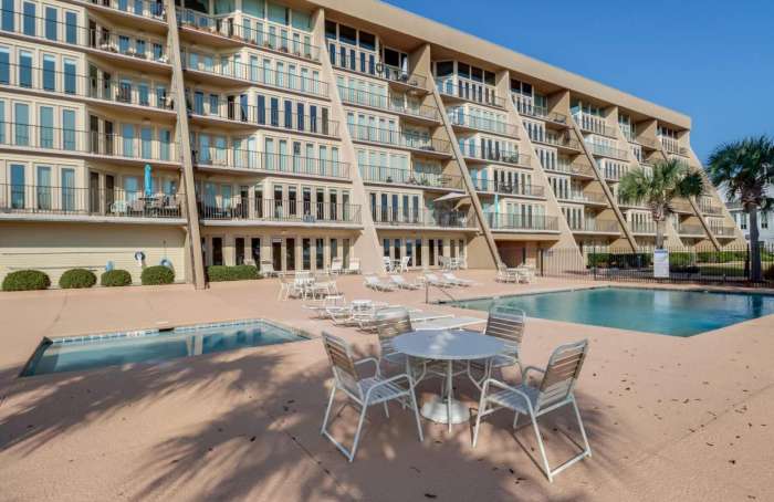 Learn more about Pelican Cay